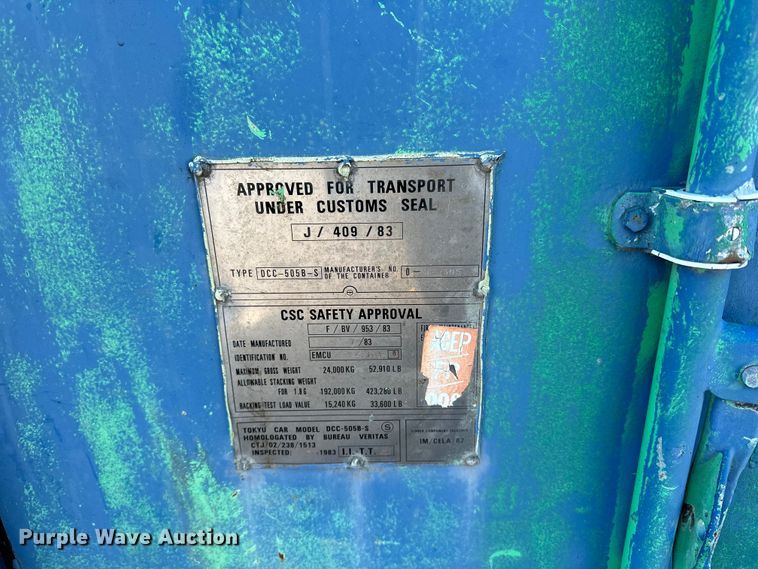 image for item DQ0643 Shipping container with fuel tank