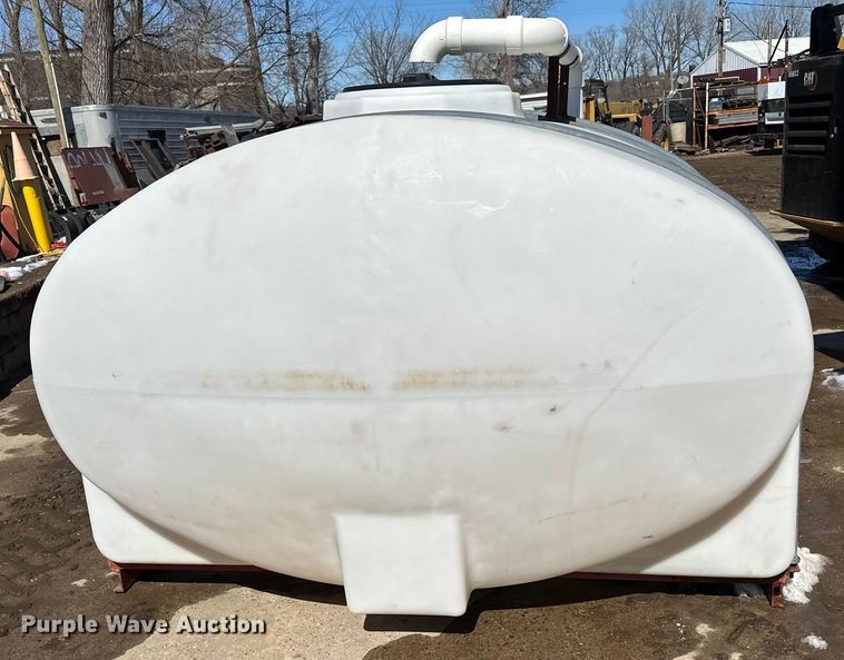 image for item DQ0646 Water tank 