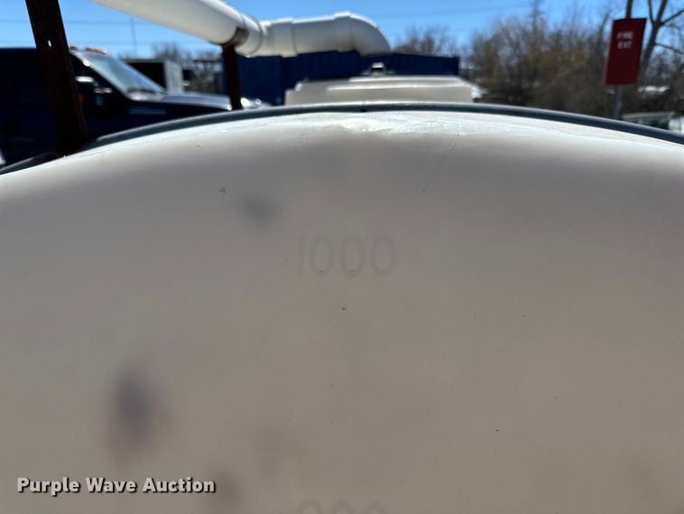 image for item DQ0646 Water tank 