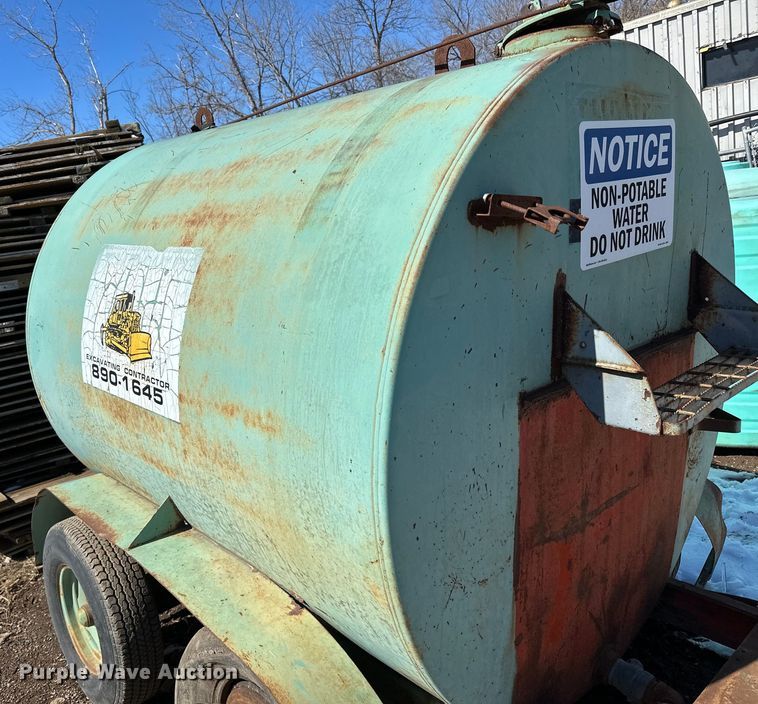image for item DQ0649 Shop built tank trailer