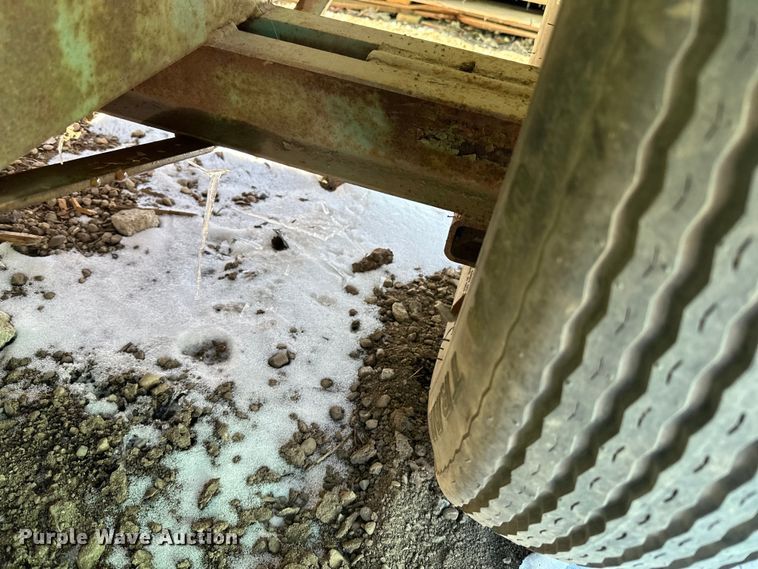 image for item DQ0649 Shop built tank trailer