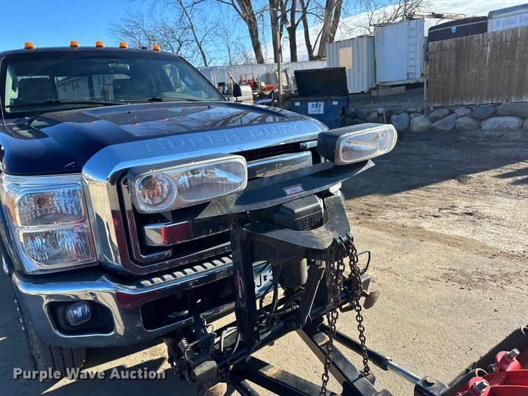 image for item DQ0695 2012 Ford F250 SuperCab pickup truck