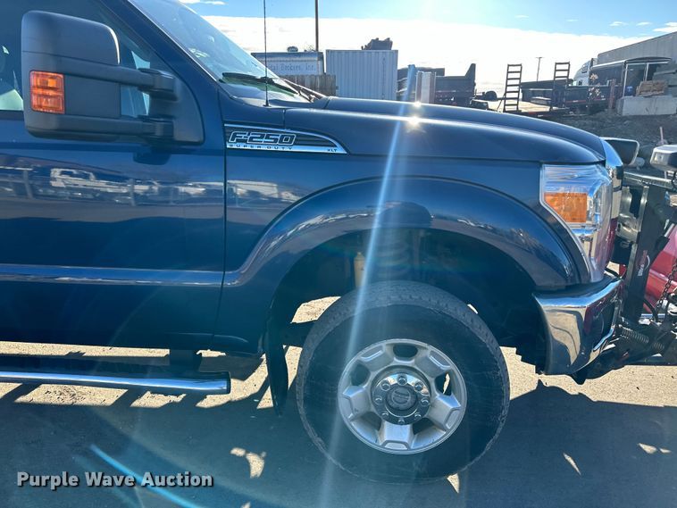 image for item DQ0695 2012 Ford F250 SuperCab pickup truck