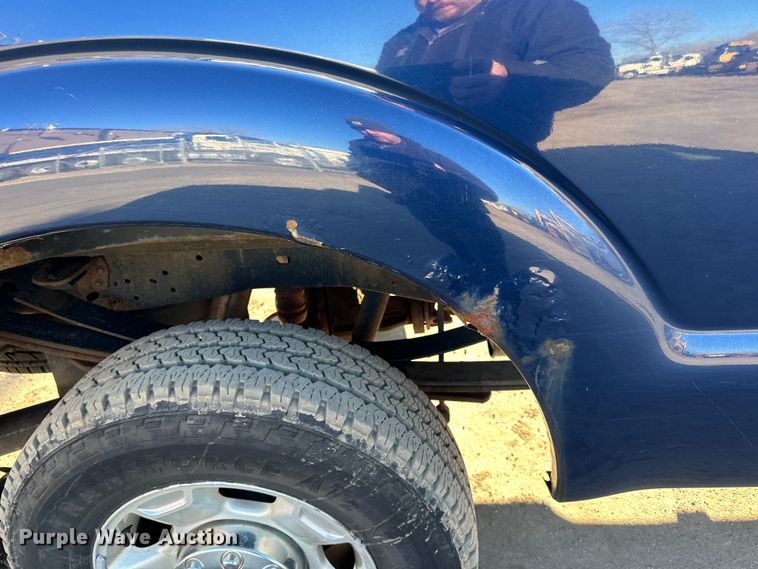 image for item DQ0695 2012 Ford F250 SuperCab pickup truck