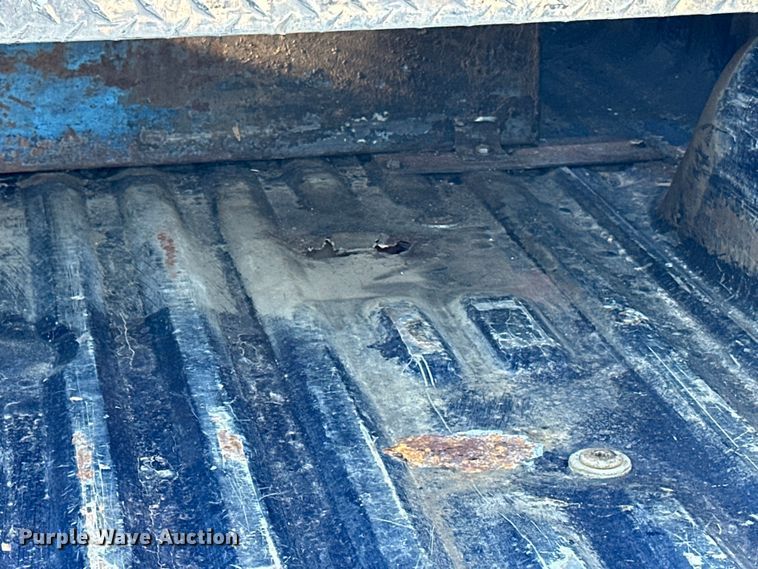 image for item DQ0695 2012 Ford F250 SuperCab pickup truck