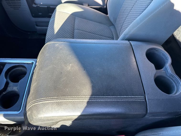 image for item DQ0695 2012 Ford F250 SuperCab pickup truck