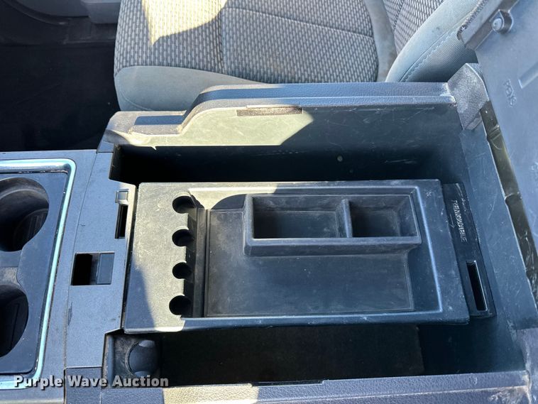 image for item DQ0695 2012 Ford F250 SuperCab pickup truck