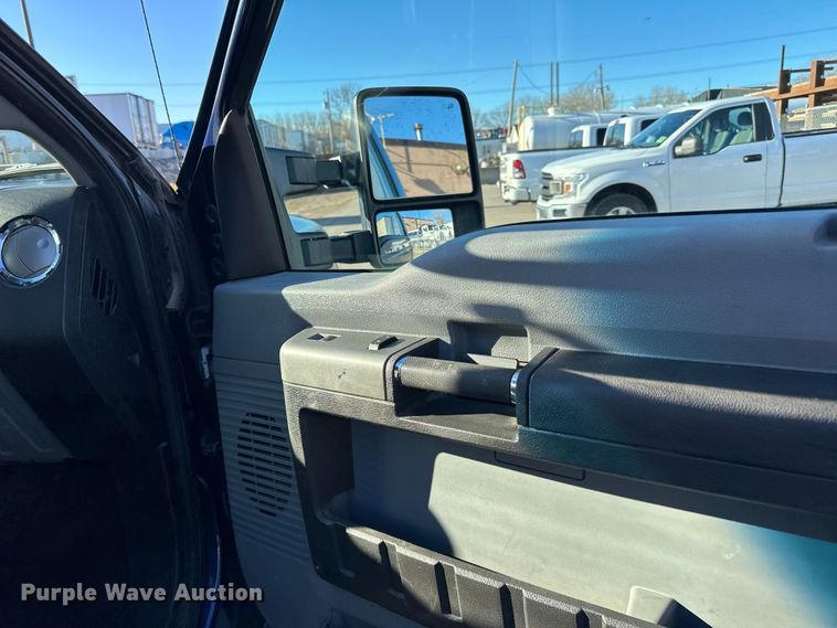 image for item DQ0695 2012 Ford F250 SuperCab pickup truck