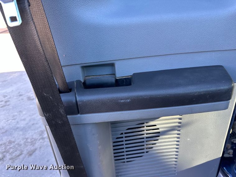 image for item DQ0695 2012 Ford F250 SuperCab pickup truck