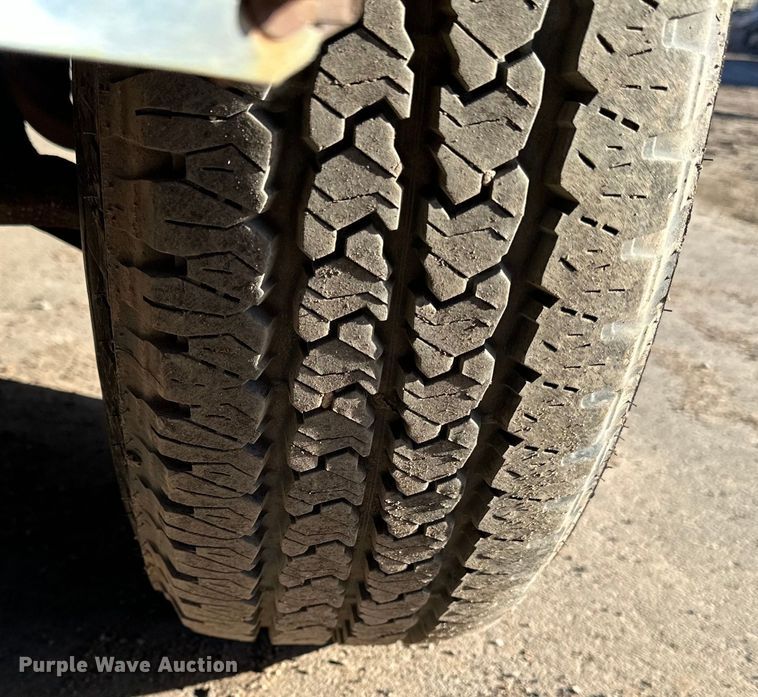 image for item DQ0695 2012 Ford F250 SuperCab pickup truck