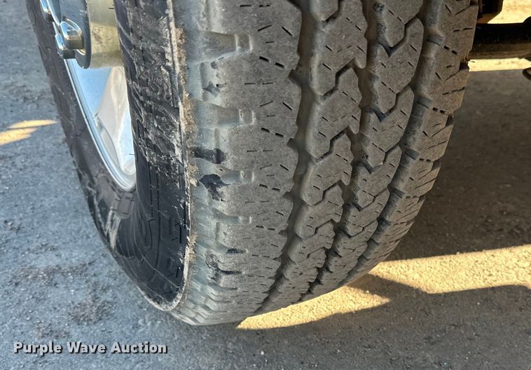 image for item DQ0695 2012 Ford F250 SuperCab pickup truck