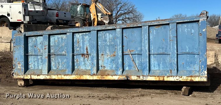 image for item DQ0697 Roll-off dumpster