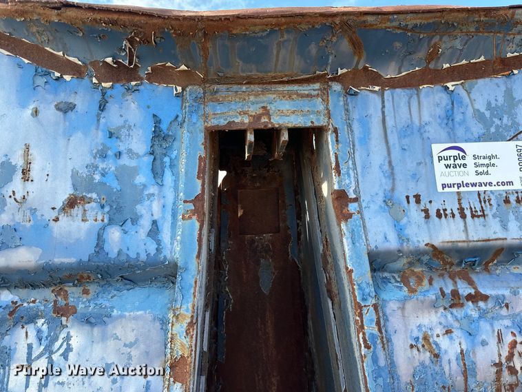 image for item DQ0697 Roll-off dumpster