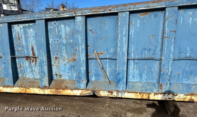 image for item DQ0697 Roll-off dumpster
