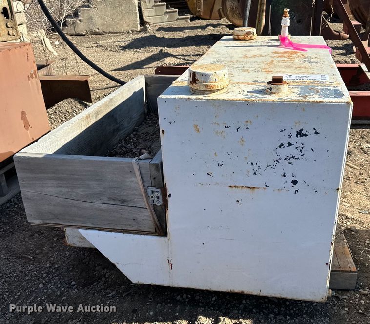 image for item DQ0700 Tank 