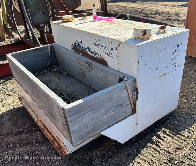 image for item DQ0700 Tank 