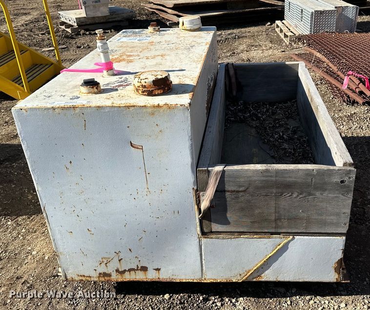 image for item DQ0700 Tank 