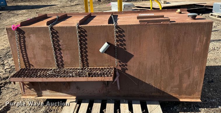 image for item DQ0701 Tank