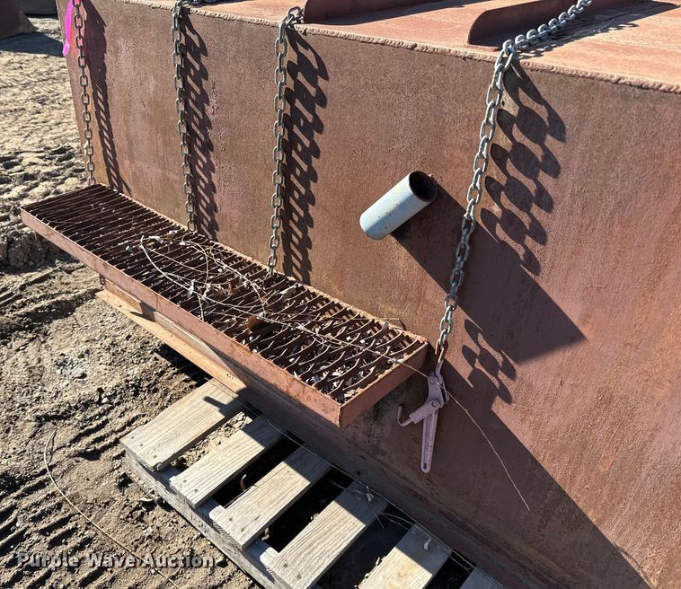 image for item DQ0701 Tank