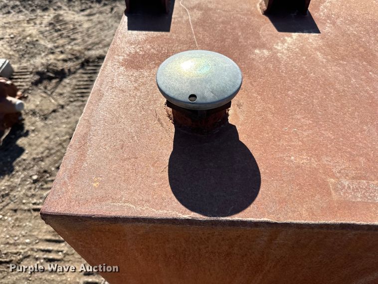 image for item DQ0701 Tank