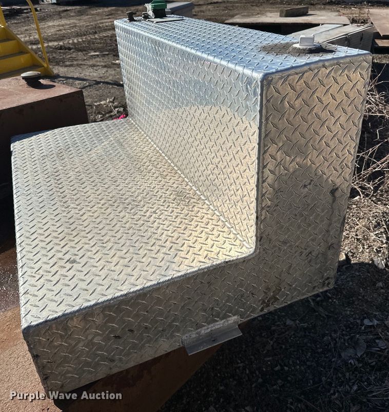 image for item DQ0703 Auxiliary fuel tank 