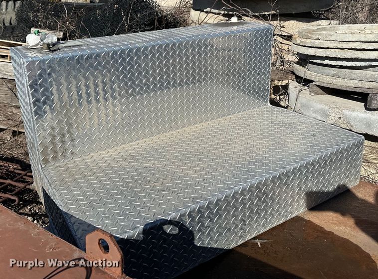 image for item DQ0703 Auxiliary fuel tank 