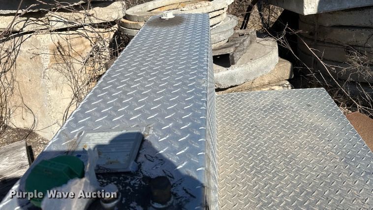 image for item DQ0703 Auxiliary fuel tank 