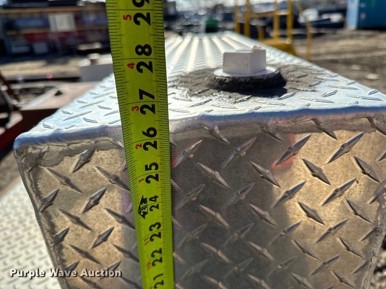 image for item DQ0703 Auxiliary fuel tank 