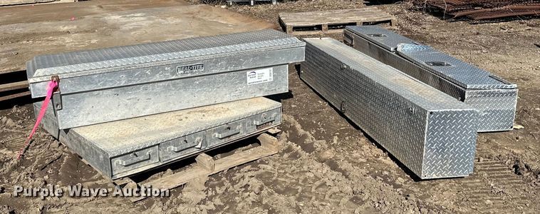 image for item DQ0707 (3) toolboxes