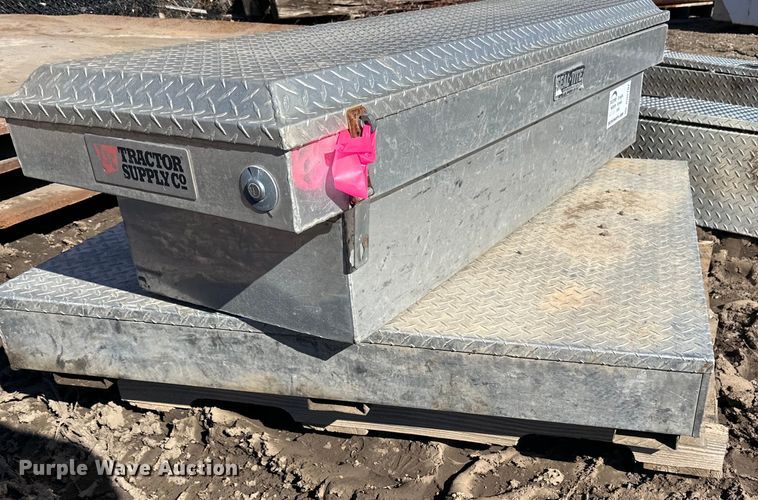 image for item DQ0707 (3) toolboxes