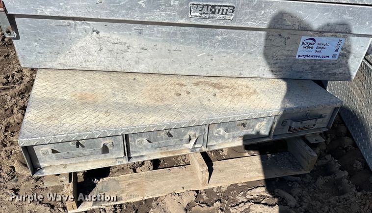 image for item DQ0707 (3) toolboxes