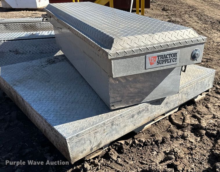 image for item DQ0707 (3) toolboxes