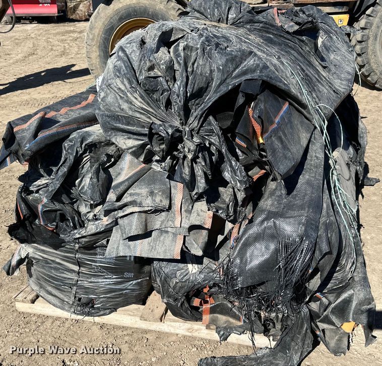 image for item DQ0710 Approx. 45 silt logs