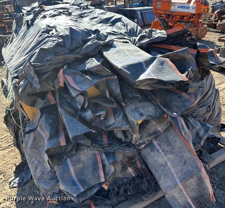 image for item DQ0710 Approx. 45 silt logs