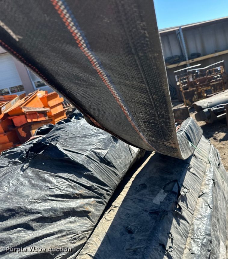 image for item DQ0710 Approx. 45 silt logs