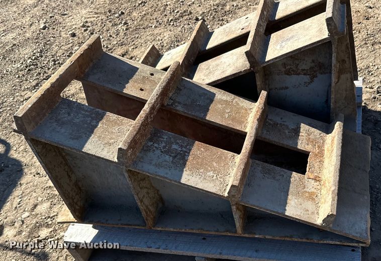 image for item DQ0711 (2) sets of ramps