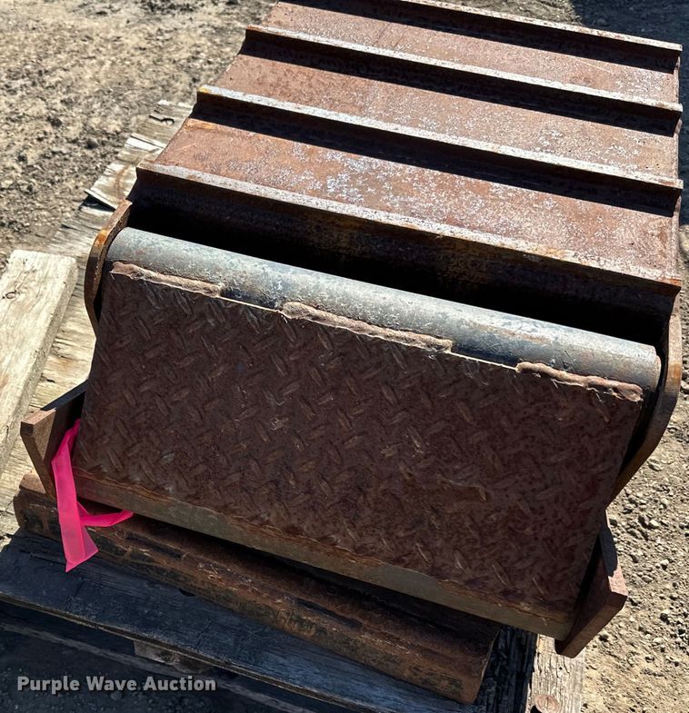 image for item DQ0711 (2) sets of ramps