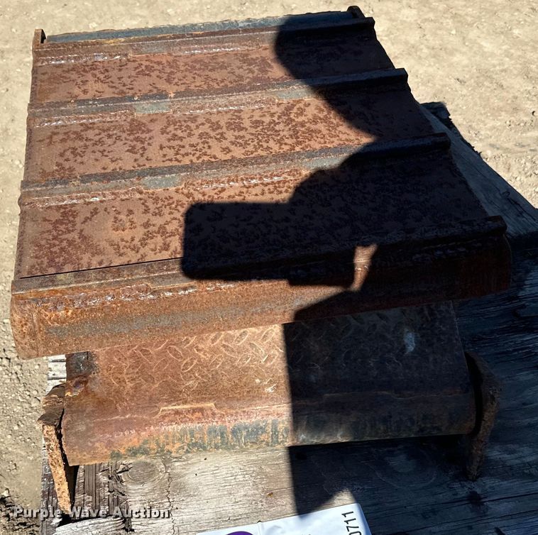 image for item DQ0711 (2) sets of ramps