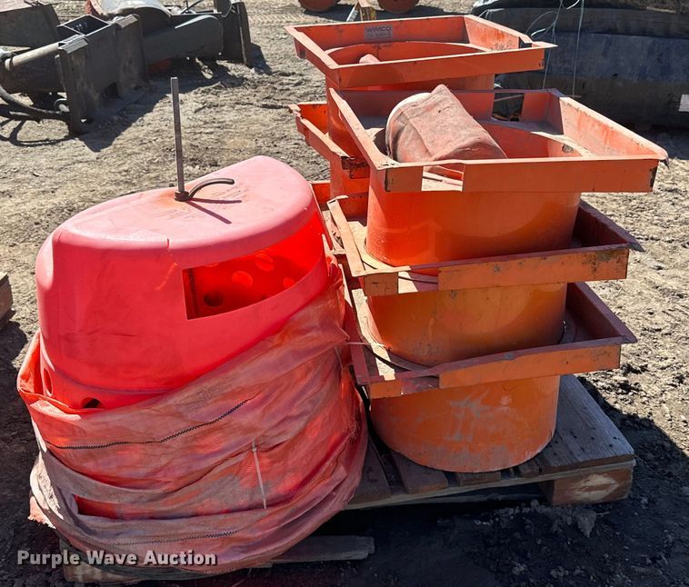 image for item DQ0729 Wimco  curb and gutter road drain 