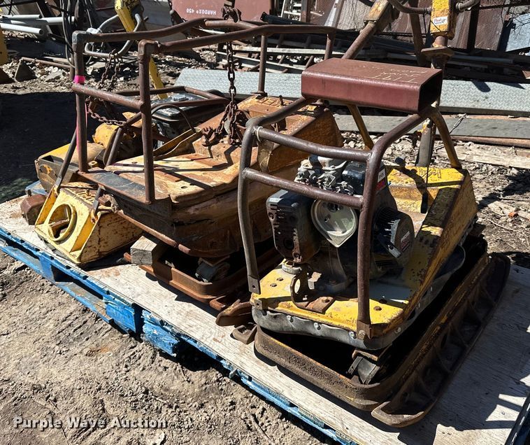 image for item DQ0731 Wacker plate compactor parts