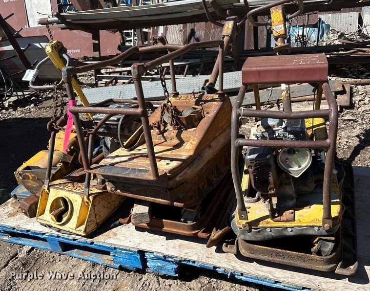 image for item DQ0731 Wacker plate compactor parts