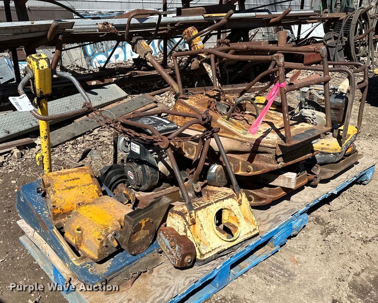 image for item DQ0731 Wacker plate compactor parts