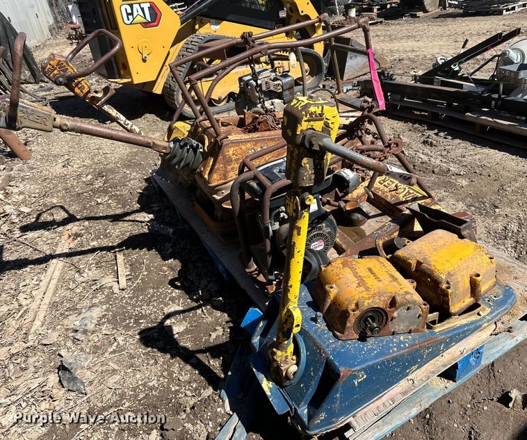 image for item DQ0731 Wacker plate compactor parts