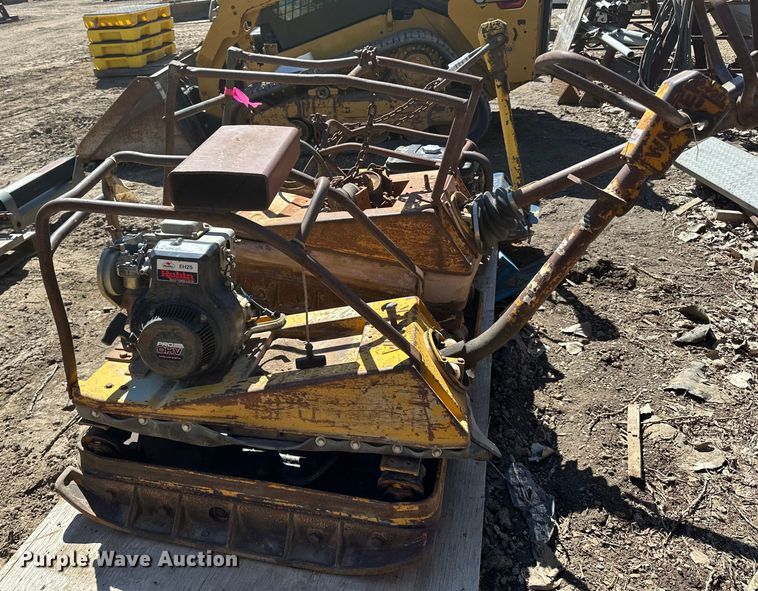 image for item DQ0731 Wacker plate compactor parts