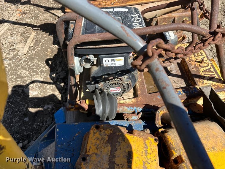 image for item DQ0731 Wacker plate compactor parts