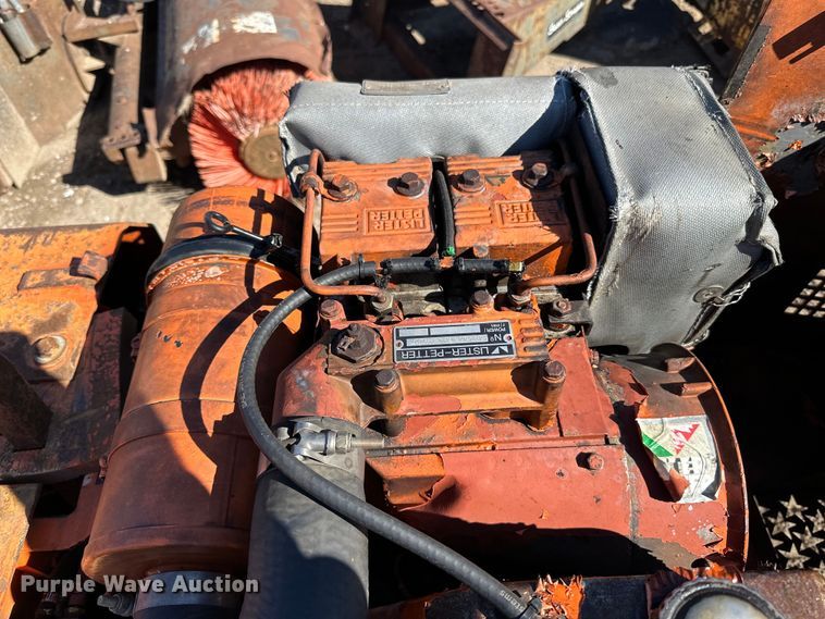 image for item DQ0734 Amerimax  P33/20 trench compactor