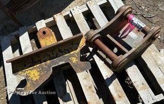 image for item DQ0736 (2) quick couplers 