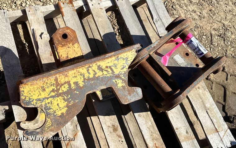 image for item DQ0736 (2) quick couplers 