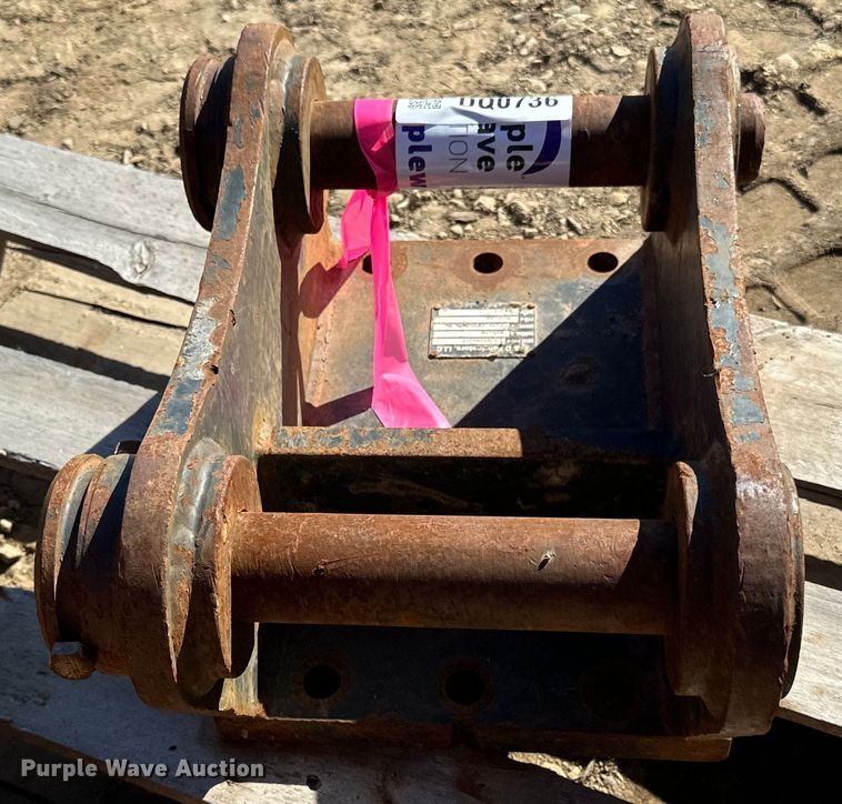 image for item DQ0736 (2) quick couplers 