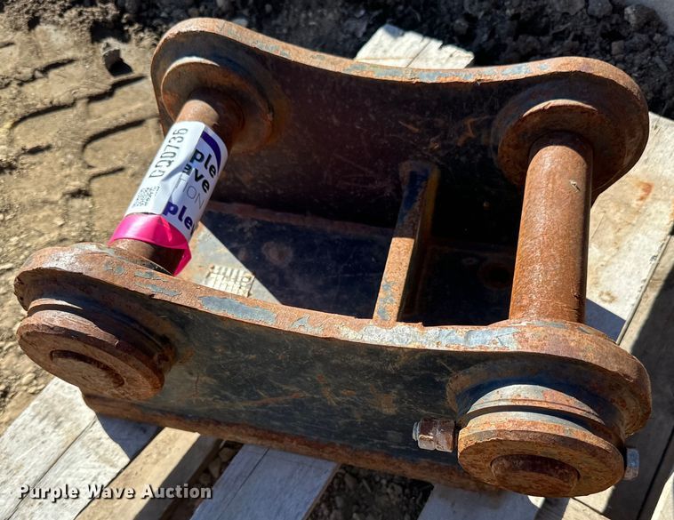 image for item DQ0736 (2) quick couplers 